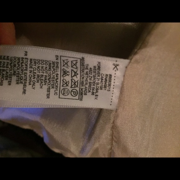 Forever21 faux fur jacket - Picture 6 of 9